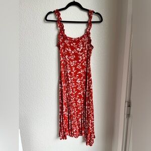 Lulu’s red midi dress